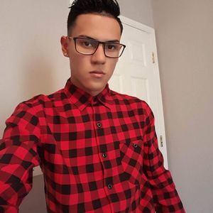 Meet your Posher, Alex